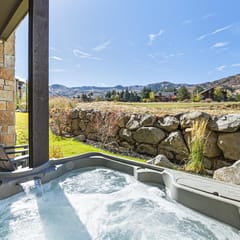 Canyons Mountain Views - Private Hot Tub