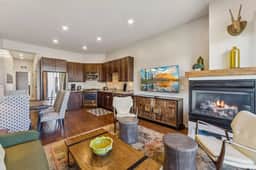 Modern Townhouse with HotTub & Garage! - Image 5