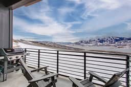 NEW! Breathtaking Views from Every Room/Fireplace - Image 4