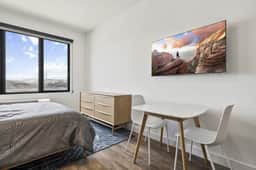 New! Lux Studio Lake Views | Trails & Adventure | Free shuttle to Gondola