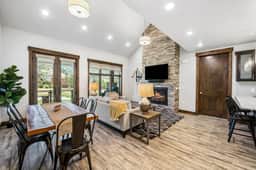 Powder Inn: Lux Condo|Canyons Village|Mtn Views