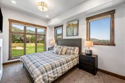 Powder Inn: Lux Condo|Canyons Village|Mtn Views