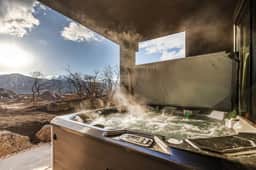 Private Hot Tub|Snowy Lake Views |Gorgeous New Home