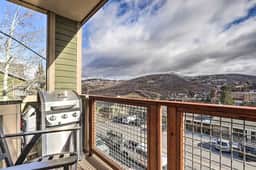Ski In/Ski Out |Walk to Main Street |Fireplace