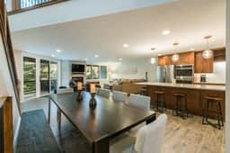 Snowcap Lodge: Spacious Townhome w/ Hot Tub