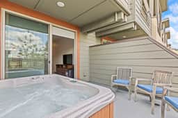 The Nook at Newpark-Mountain days Hot tub nights