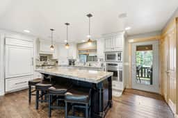 Family Friendly Townhouse with Private Hot Tub - Image 2