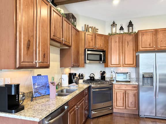 Breathtaking Views, Shopping Center Steps Away!