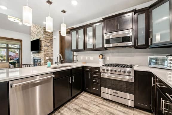 Powder Inn: Lux Condo|Canyons Village|Mtn Views