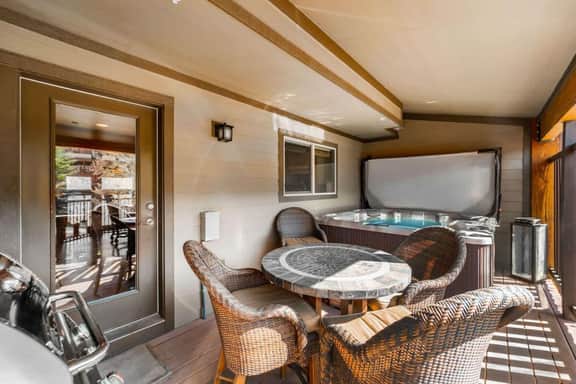 Ski Haven: Elegant Townhome w/ Private Hot Tub