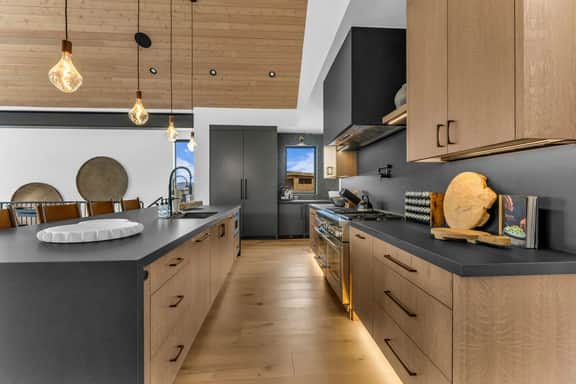 Wasatch View - Luxury Alpine Retreat with Private Hot Tub and Mountain Views - Image 3